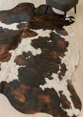 Exotic Tricolor Cowhide Rug (Size: 250 X 210 CM) CHR1941